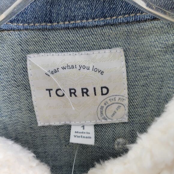 Torrid Jean Trucker Crop Jacket With Sherpa Collar Size 1(1X) NWT 52024-0794 - Picture 4 of 8